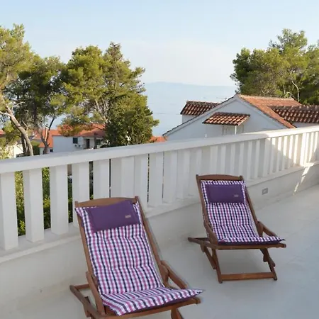 Villa J