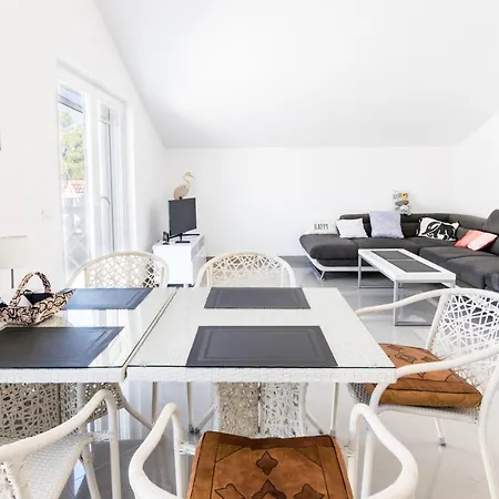 Villa J Holiday home